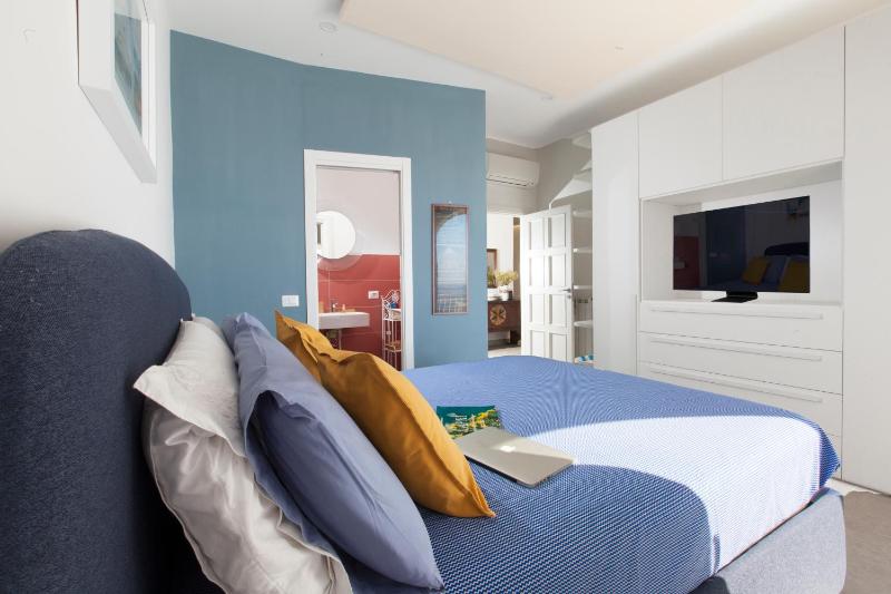 AMORE RENTALS - Villa Domus Franca - image 41