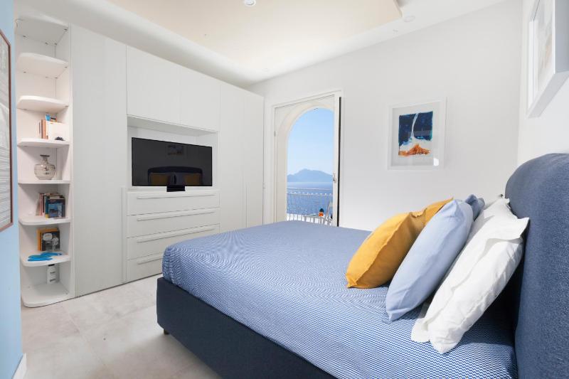 AMORE RENTALS - Villa Domus Franca - image 42