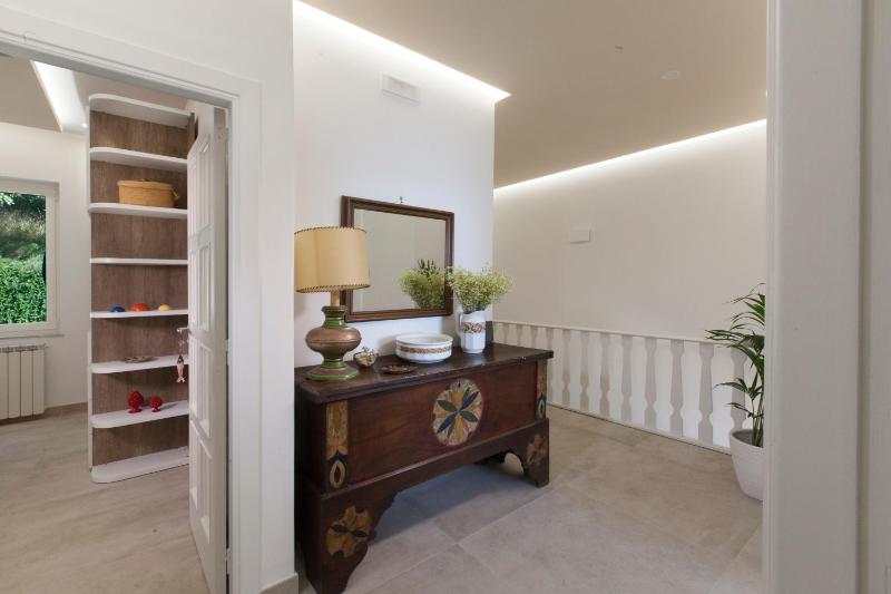 AMORE RENTALS - Villa Domus Franca - image 16