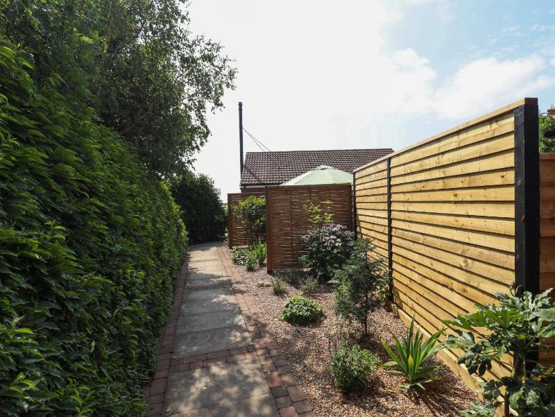 Smithy Cottage - image 2