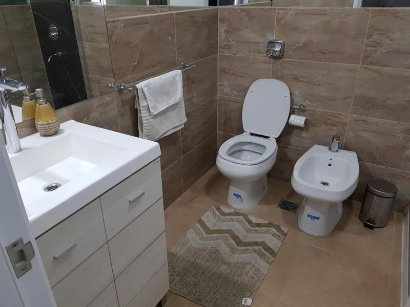 Departamento Esquinero en el Centro de Villa Carlos Paz - image 6