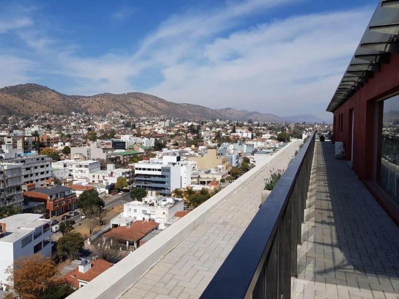 Departamento Esquinero en el Centro de Villa Carlos Paz - image 12