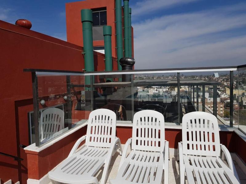 Departamento Esquinero en el Centro de Villa Carlos Paz - image 13
