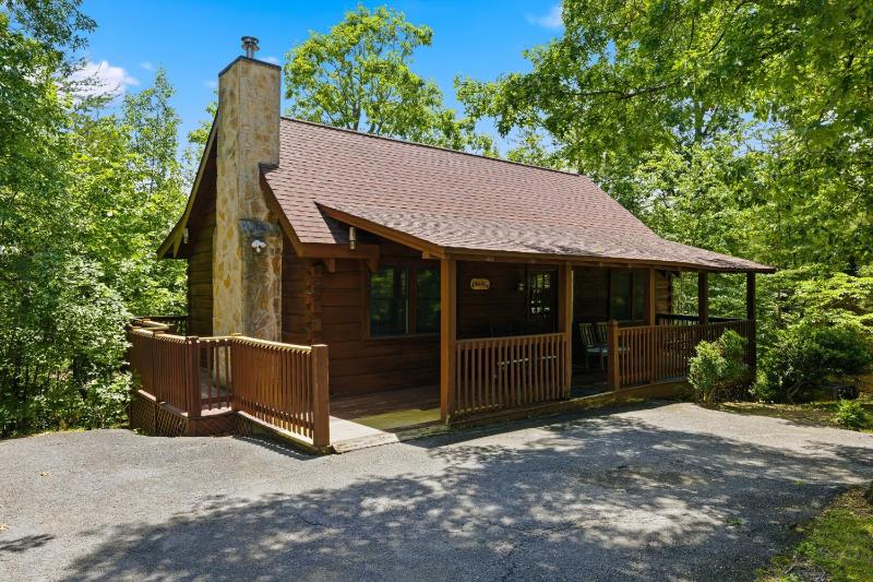 Bean Pot Cabin cabin - image 1