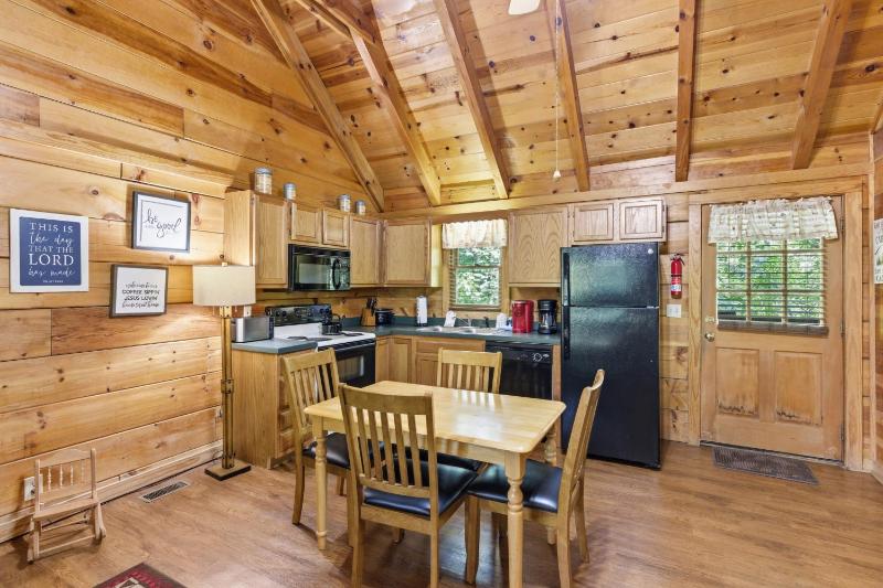 Bean Pot Cabin cabin - image 22