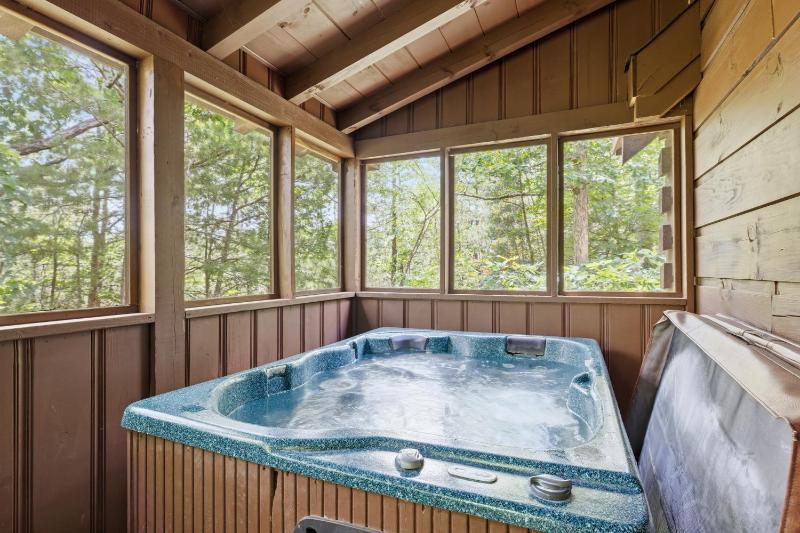 Bean Pot Cabin cabin - image 16
