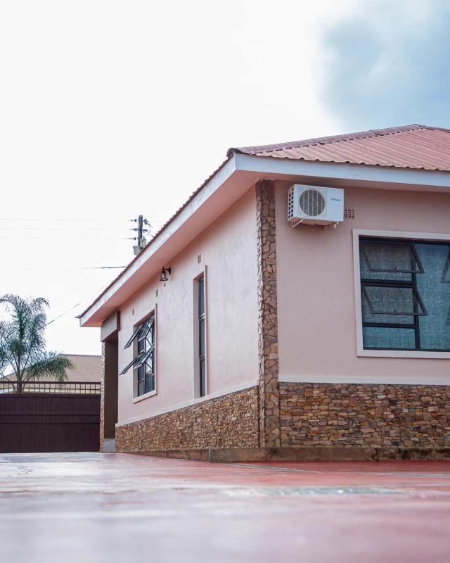 EGH Bliss House - image 1