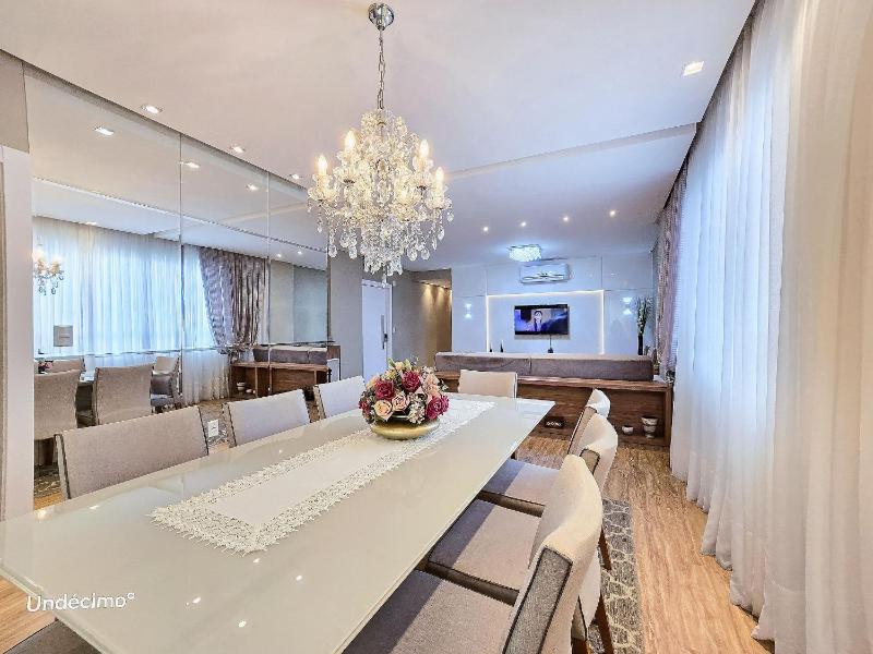 Spacious 3 Suite Apartment with BBQ and 2 Parking Spaces in Meia Praia Itapema - image 31