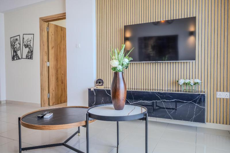 Sea View 2BR - Next to Radisson Blu and Larnaca Port - image 16