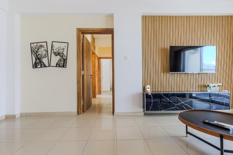 Sea View 2BR - Next to Radisson Blu and Larnaca Port - image 9