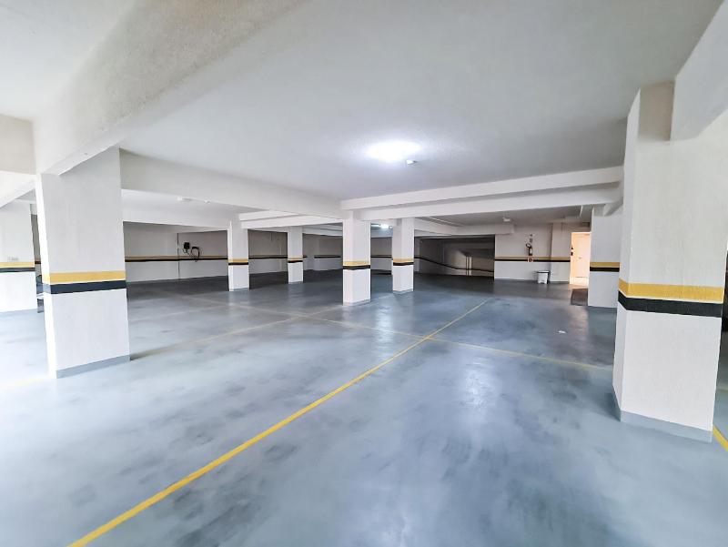 Spacious 3 Suite Apartment with BBQ and 2 Parking Spaces in Meia Praia Itapema - image 12