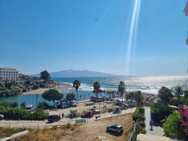 Elevated Beachfront - image 9