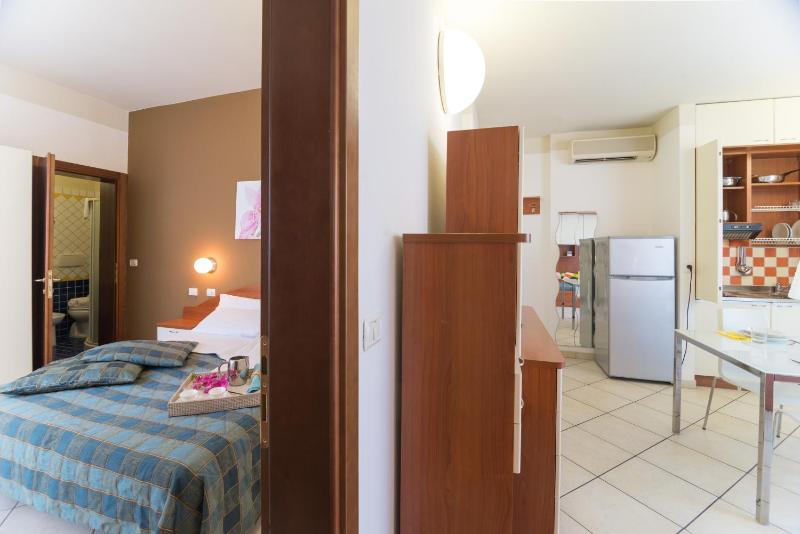 Riviera Residence - image 21