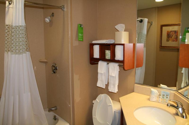 King Room - Non-Smoking image 2