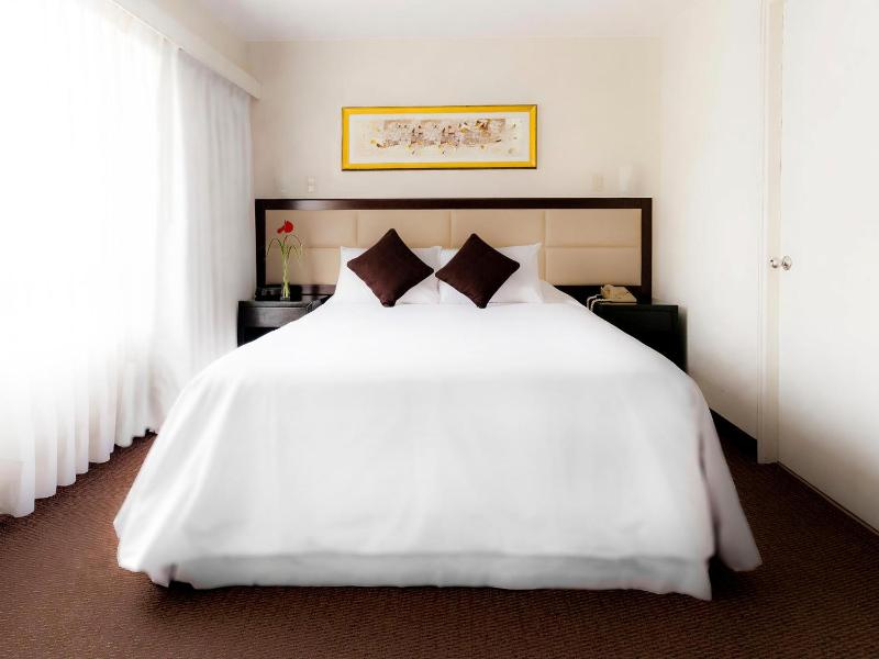 Roosevelt Hotel & Suites - image 11