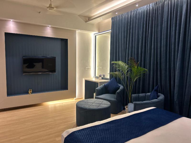 The Origin Suites opposite Hyatt Dlf my pad Lucknow - image 13