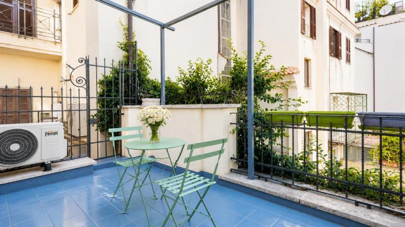 Elegantis Campo Marzio Penthouse With Terrace - Elegance near Spanish Steps Trevi and Pantheon - image 11