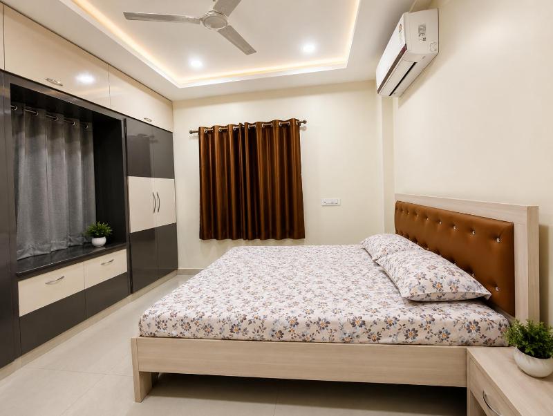 KB's Stay - The Lotus 3BHK - image 23