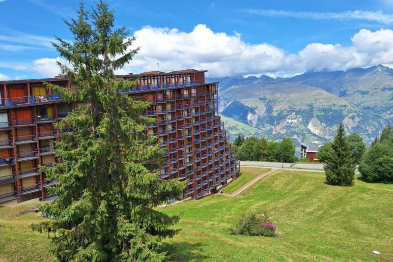 Beautiful studio with balcony - nice view - image 12