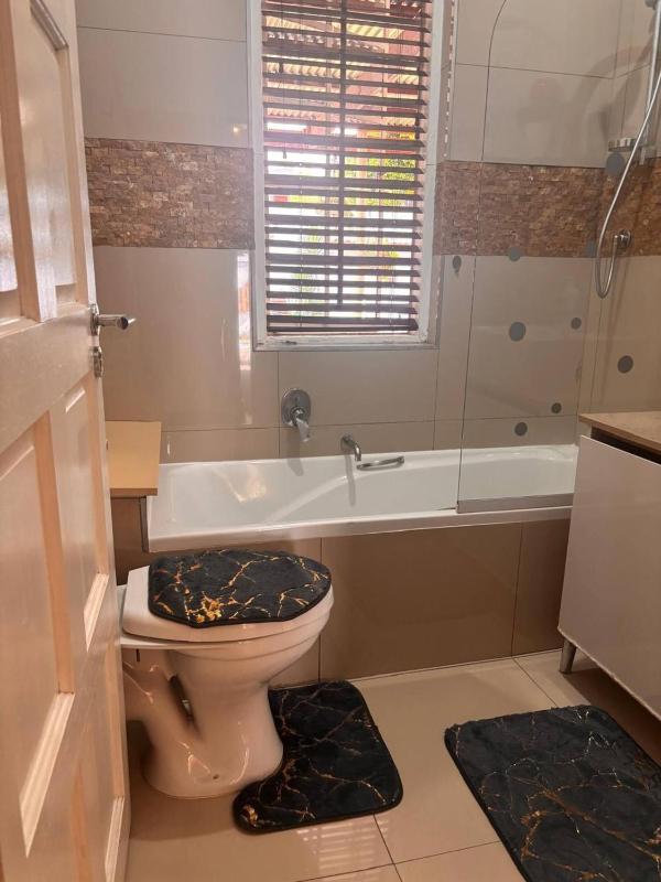 Charming Norwood Retreat - Private Pool Garden Oasis Prime Location - image 2
