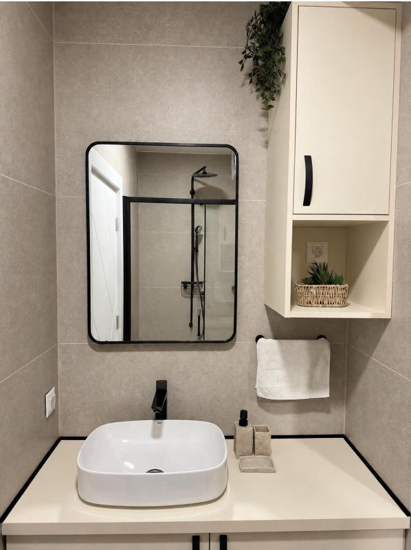 Wild Beauty Premium Apartment - image 9