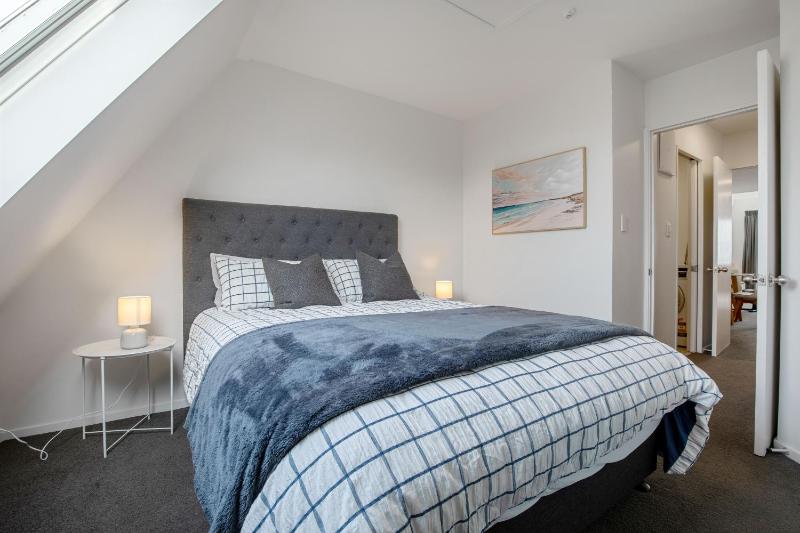 Urban Oasis - Christchurch Holiday Home - image 26