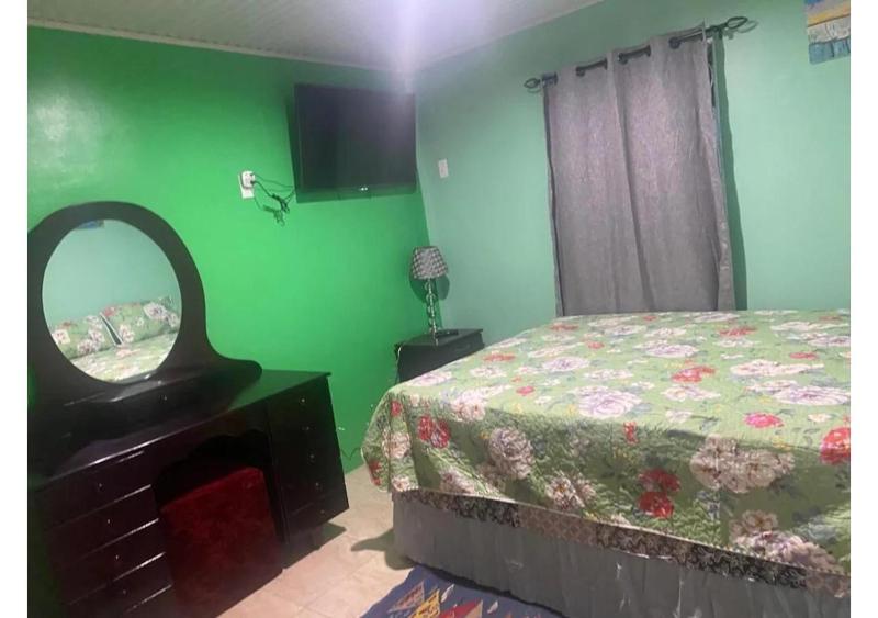 D'Aguiar Park Home - image 2
