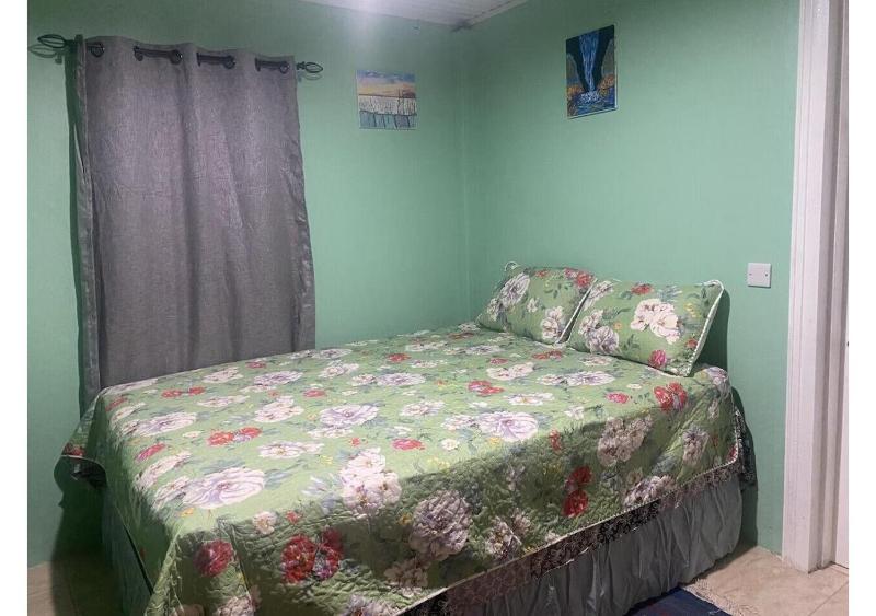 D'Aguiar Park Home - image 3