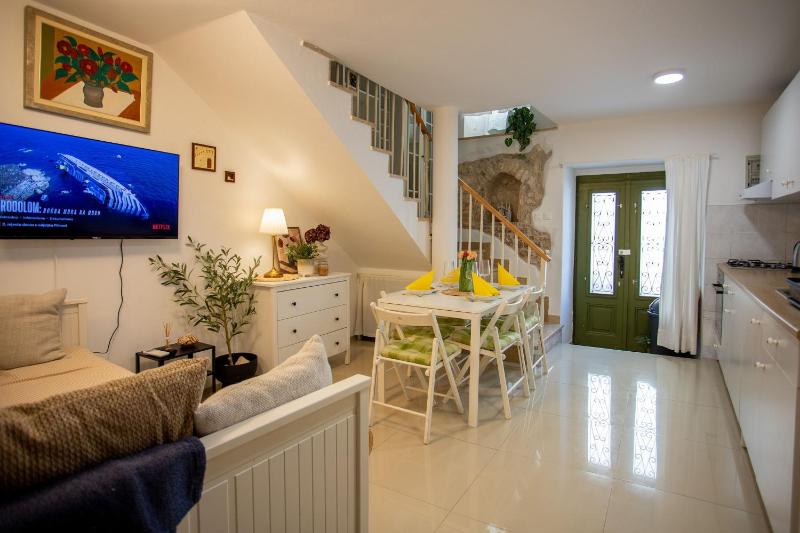 Casa Nora in centre of Vodnjan - Happy Rentals - image 10