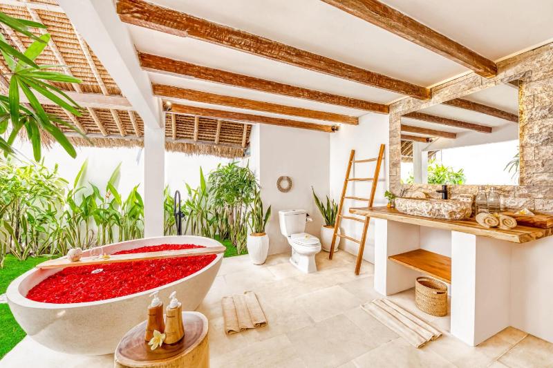 Villa Indigo - 5-BDR with huge pool and garden - image 40