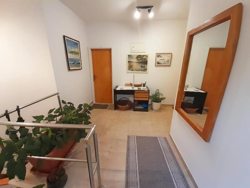 Apartments Neonila - image 8
