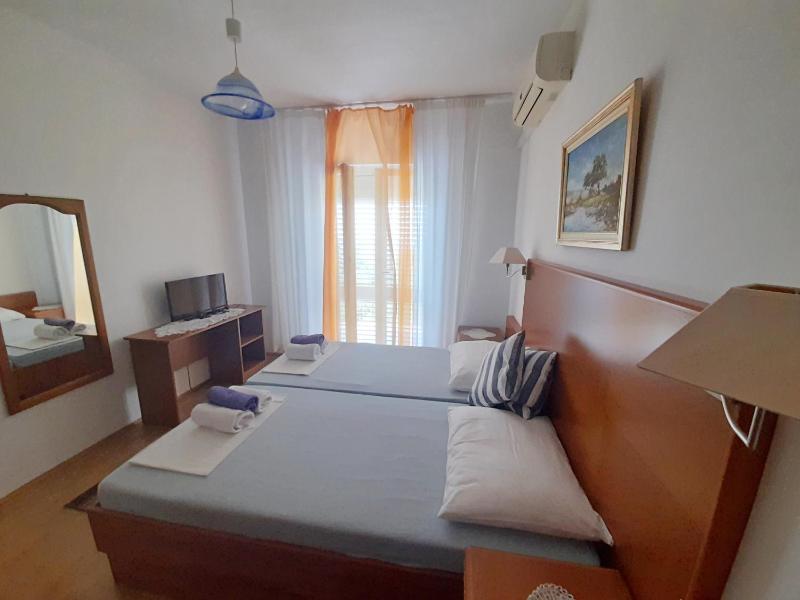 Apartments Neonila - image 16
