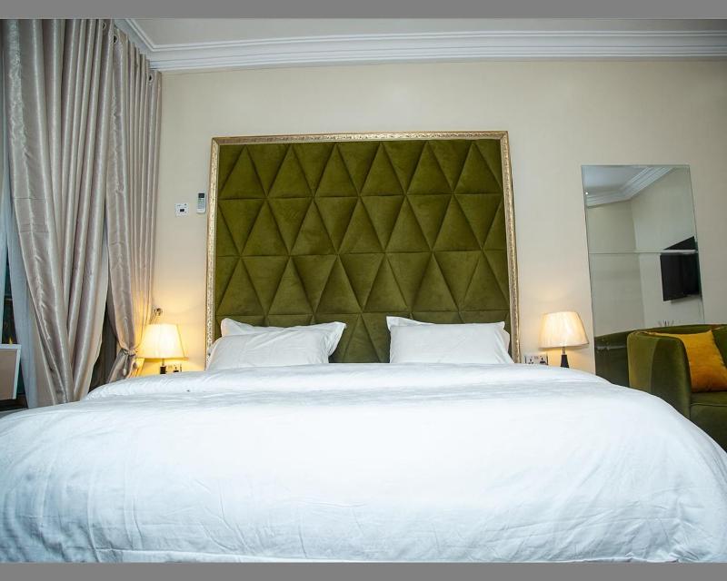 Lovely Mini One Bedroom Apartment - image 3