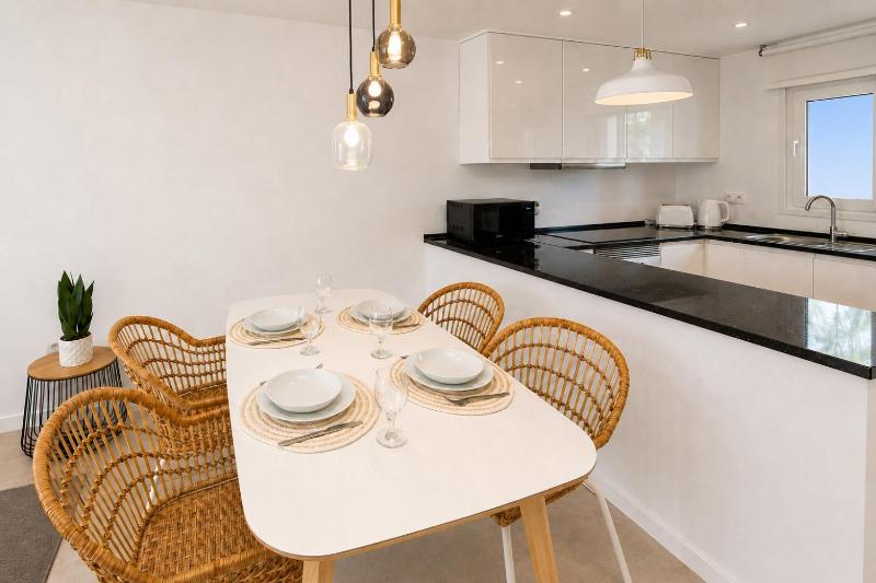 Riviera del Sol walking distance to the beach - image 13