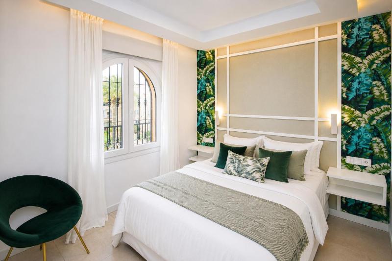 Riviera del Sol walking distance to the beach - image 22