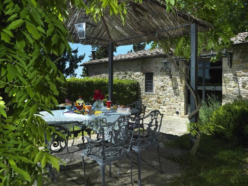 Two-Bedroom Apartment image 3