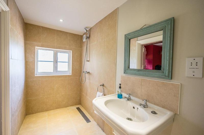Drift Cottage Rendlesham - image 21