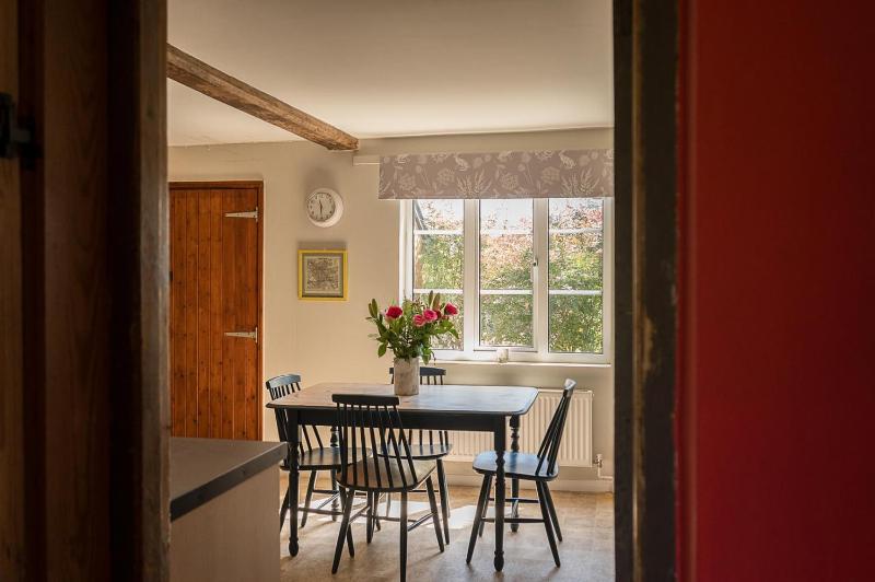 Drift Cottage Rendlesham - image 11