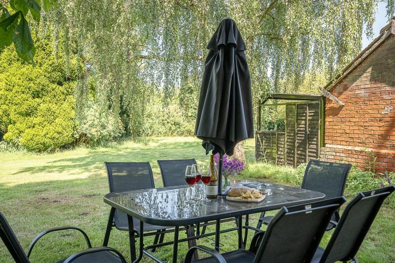 Drift Cottage Rendlesham - image 17