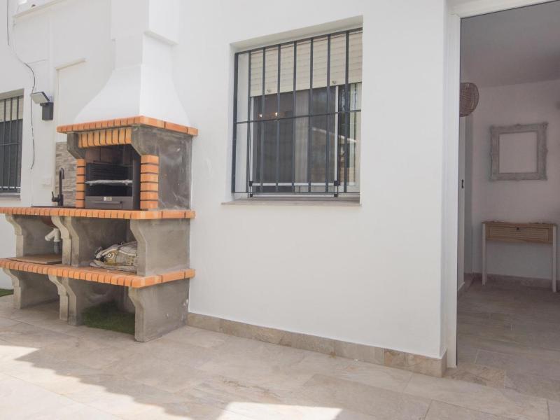 las Torres 215 - image 14