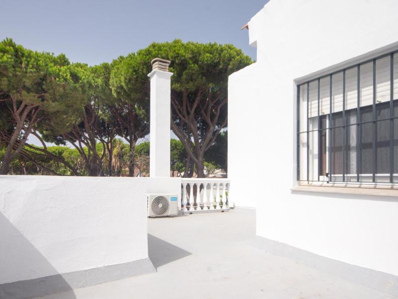 las Torres 215 - image 5