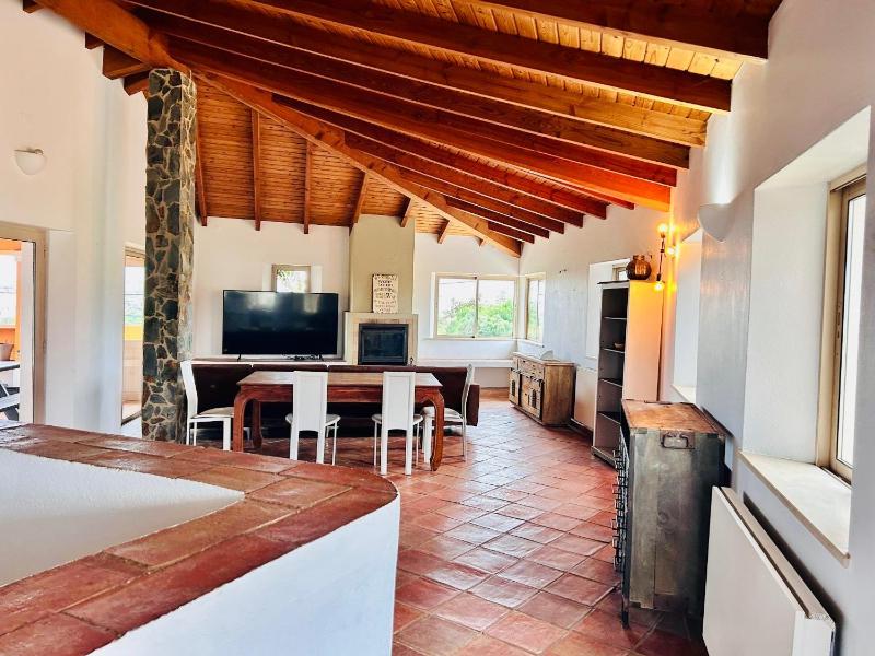 Villa with pool sea views and beach access - image 27