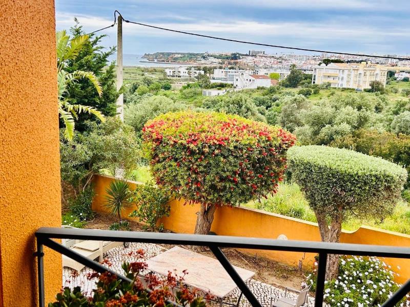 Villa with pool sea views and beach access - image 21