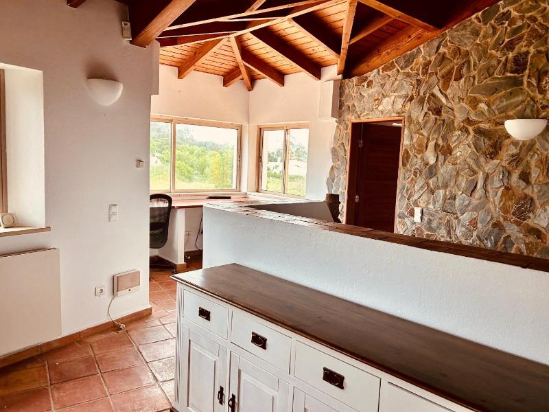 Villa with pool sea views and beach access - image 15