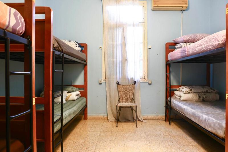 Hostel Beirut - image 6