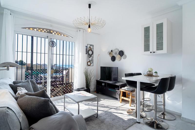 Verano Azul Casa Monica - Apartment with Sea Views & Pool Access - image 16