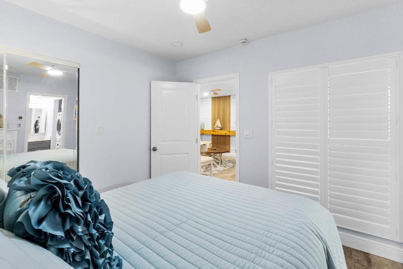Coastal Comfort at Madeira Beach Yacht Club #175A - image 23