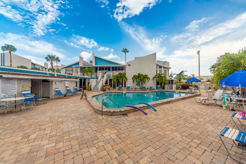 Coastal Comfort at Madeira Beach Yacht Club #175A - image 25