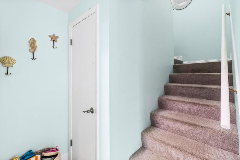 Jewel By The Pool | Steps to Sand & City Center - image 17