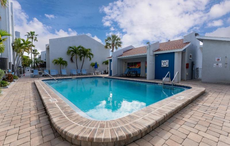 Jewel By The Pool | Steps to Sand & City Center - image 20